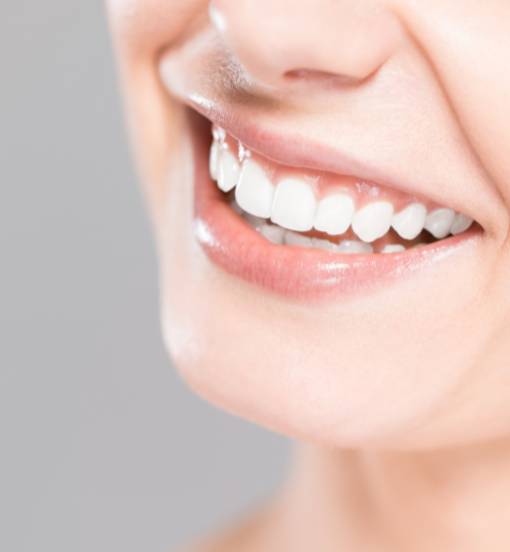 lady smiling with white teeth